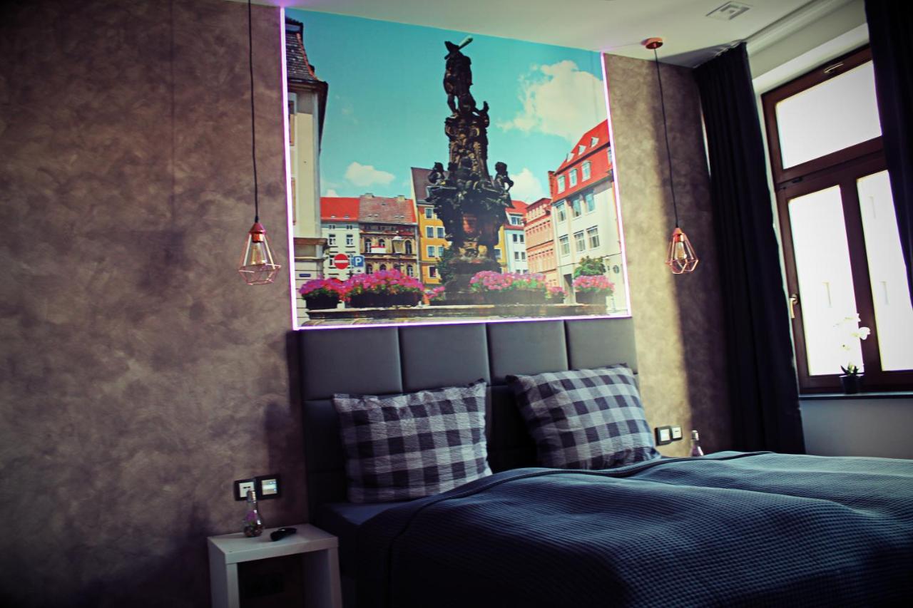 Family Apartments Salzhausblick: Central City Apartments with Hotel-Quality Beds Zittau Exterior photo
